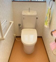 トイレ交換・クッションフロア張替え工事